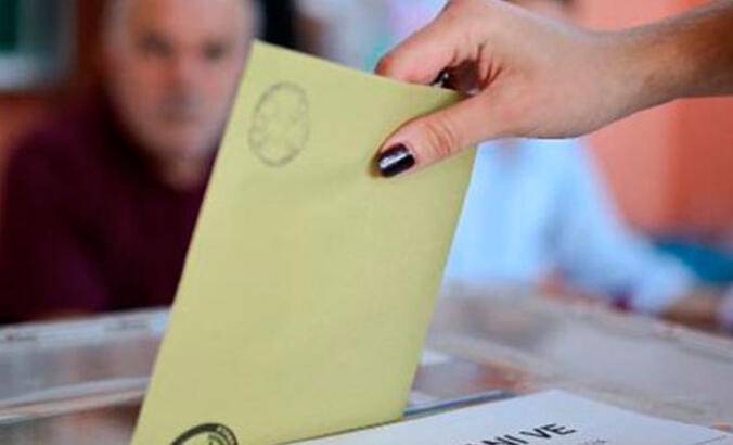 Son 53 günde partilerin oy oranları belli oldu... 3 partinin oyları arttı, MHP yine baraj altında 15
