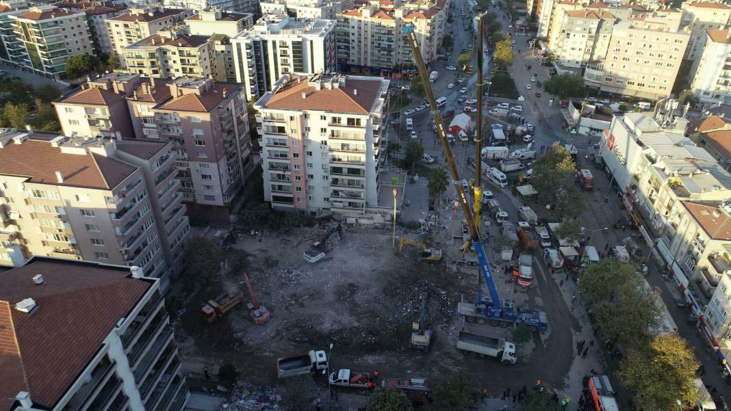 Uzmanlardan İzmir için depreme hazırlık uyarısı: '13 fay var, 6.5- 7 büyüklüğünde'...'Ege Denizi'ndeki gömülü faylara dikkat' 1