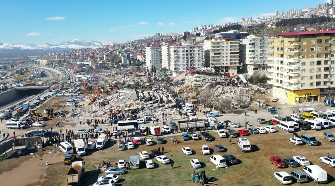 Dron görüntüleri, felaketin boyutunu gözler önüne serdi 2