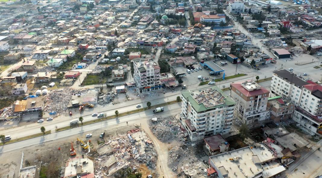 Dron görüntüleri, felaketin boyutunu gözler önüne serdi 11