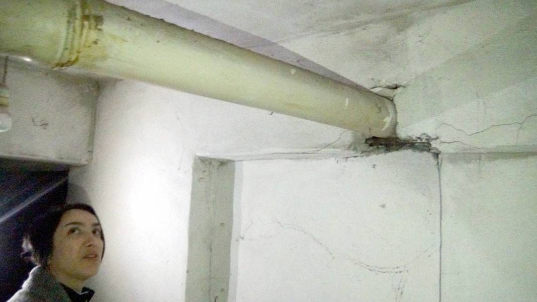 Kiracı olduğu binanın 'çürük' kolonunu 'şans eseri' fark etti: Burası tam anlamıyla tabut 4