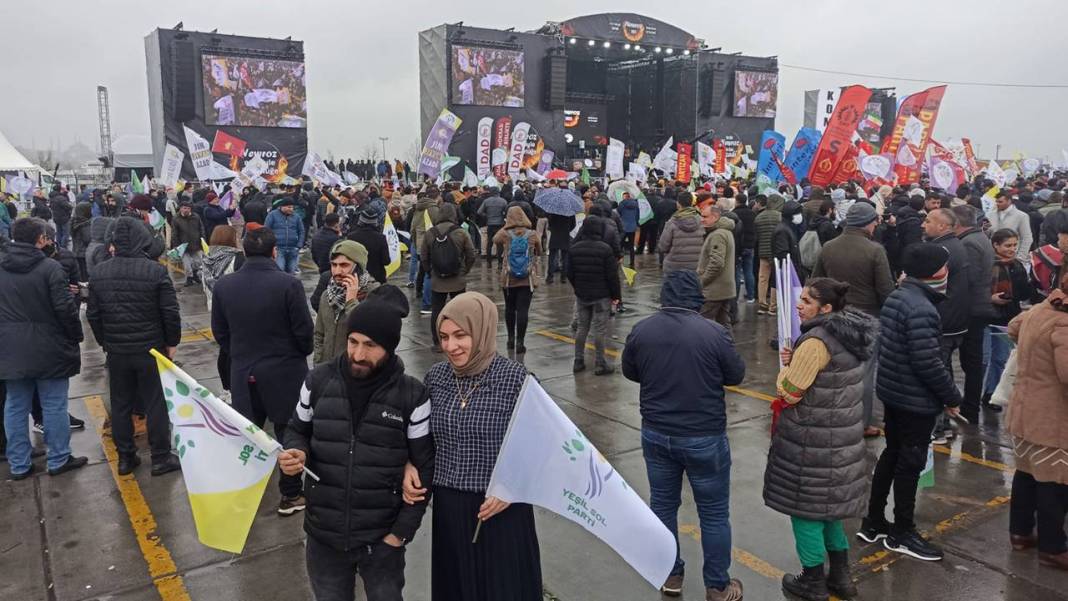 Yurtta Nevruz coşkusu: Yüzbinlerce kişi katıldı, 'istifa' sloganı öne çıktı 2