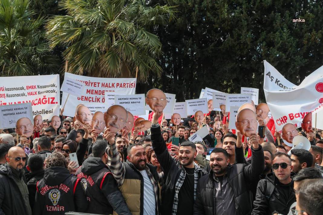 CHP liderini 'Cumhurbaşkanı Kılıçdaroğlu' sloganıyla karşıladılar 1