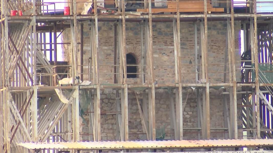 Fırtınada brandası uçunca Kız Kulesi'nin son durumu görüntülendi 4