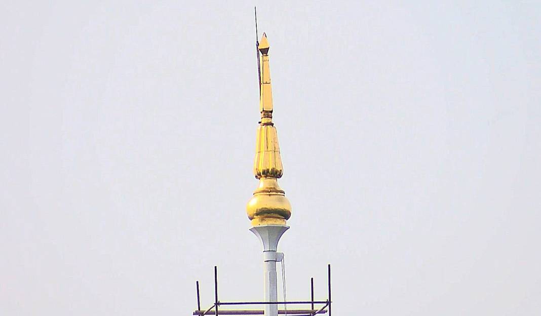 Fırtınada brandası uçunca Kız Kulesi'nin son durumu görüntülendi 1