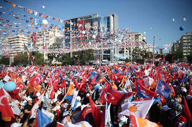 Yöneylem anketi: AKP yüzde 30’da, kararsızlar hâlâ yüksek 4