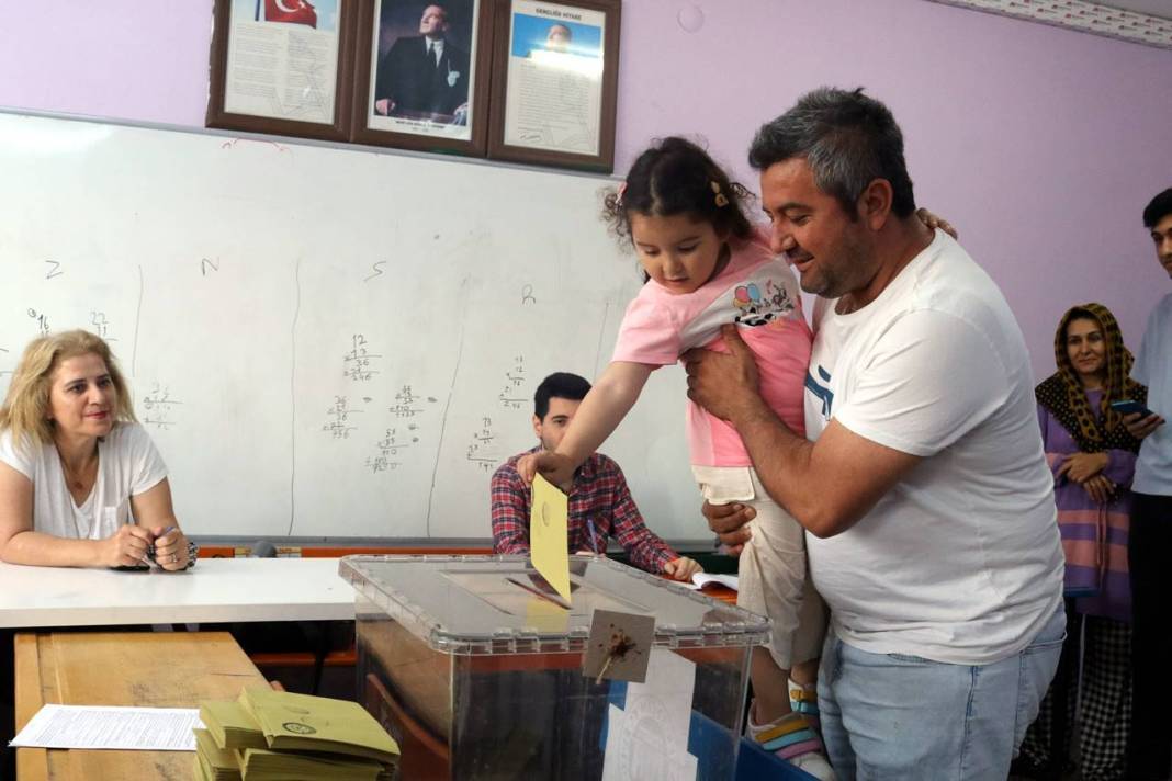 Kılıçdaroğlu ve Erdoğan'ın en çok oy aldığı il, ilçe ve yurtdışı oyları 11