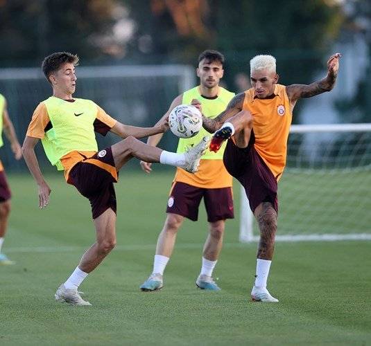 Galatasaray yeni sezon hazırlıklarına başladı 1