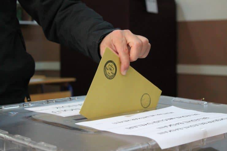Araştırma: CHP yerel seçimde ittifak yapmazsa İstanbul ve Ankara'yı kaybedebilir 5