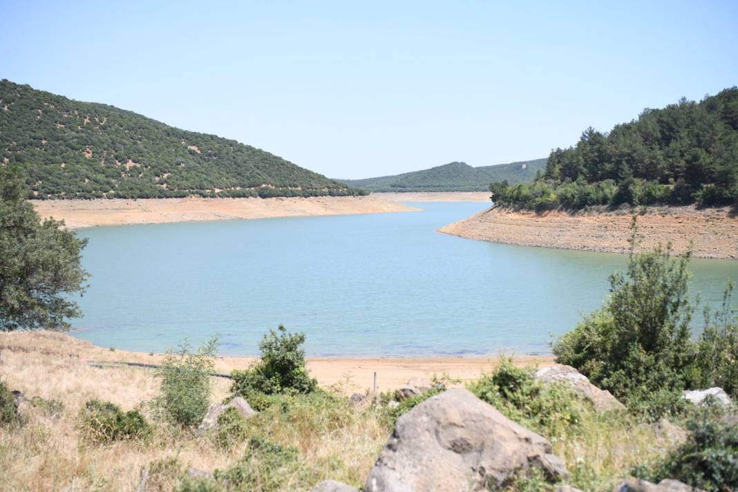 Keşan'a içme suyu veren baraj kuruma noktasına geldi: Belediye telefonlara uyarı mesajı gönderdi 3