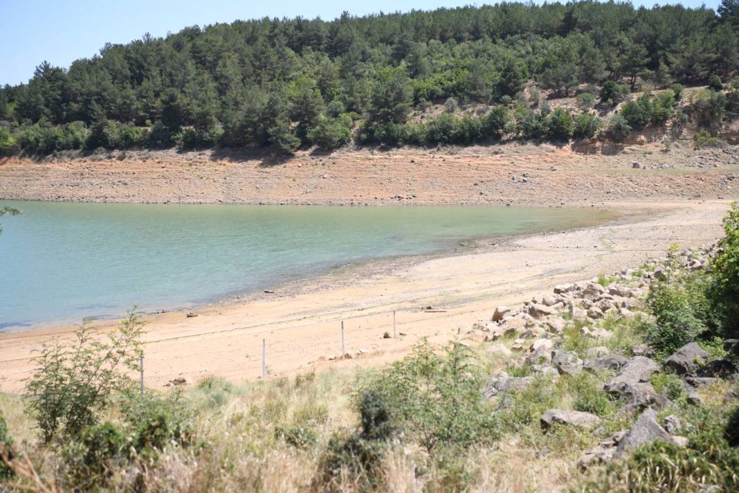 Keşan'a içme suyu veren baraj kuruma noktasına geldi: Belediye telefonlara uyarı mesajı gönderdi 1