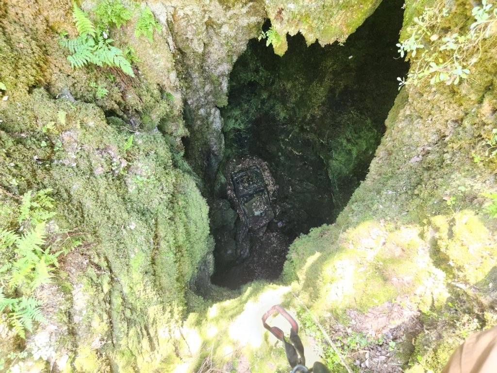 50 metre derinlikli mağarada bulunan Murat 124, Konya plakalı çıktı 3