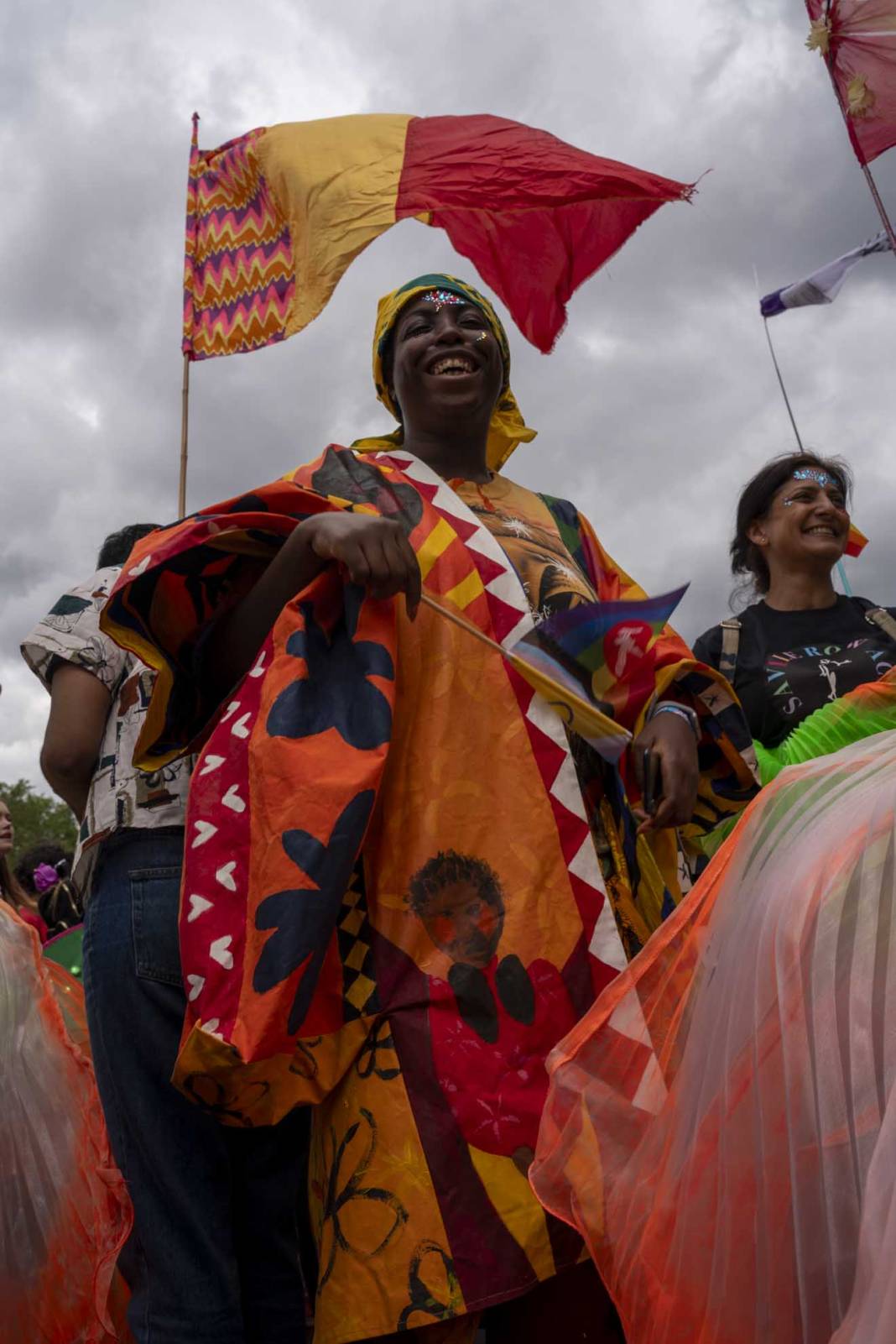 Londra'da on binlerce kişinin katılımıyla Pride'ın 51. yıl dönümü kutlandı 22
