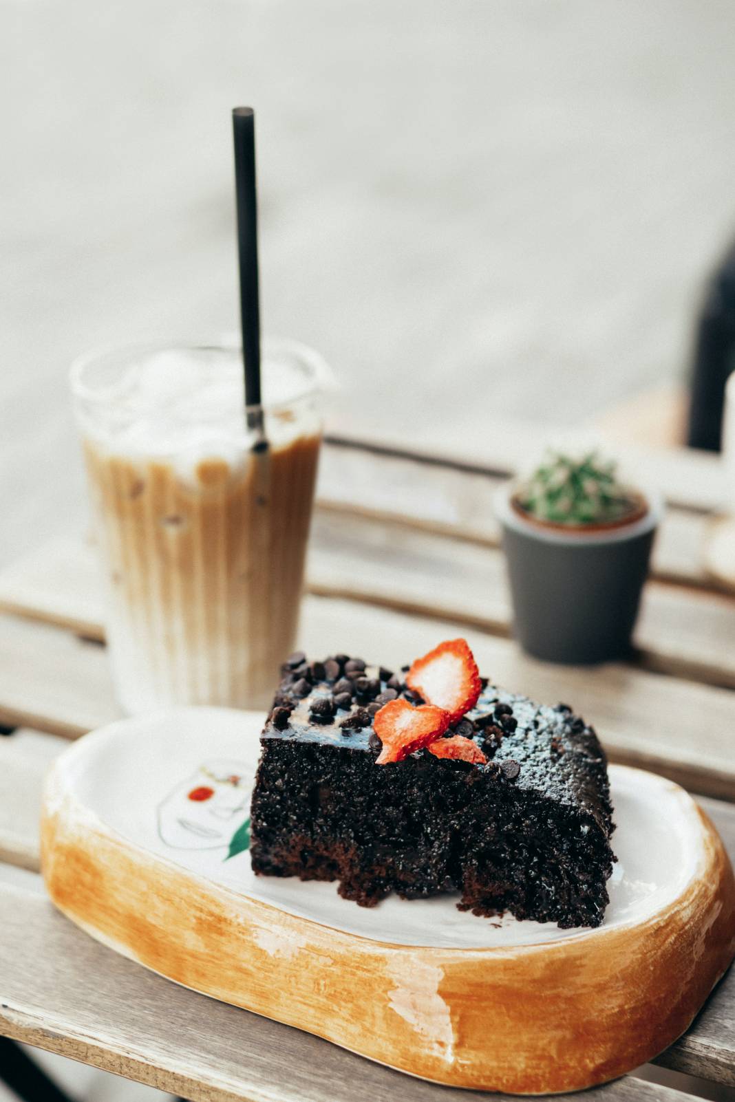 İşte lezzetli bir "Browni Tadında Islak Kek" tarifi 6