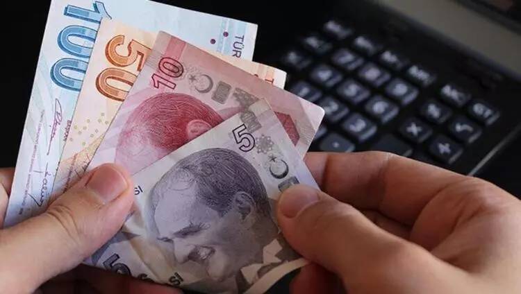 Memur ve emekli milyonlara ek ödeme mi geliyor... Hesaplara yatacağı tarih verildi 15