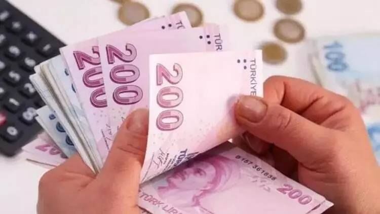 Memur ve emekli milyonlara ek ödeme mi geliyor... Hesaplara yatacağı tarih verildi 17