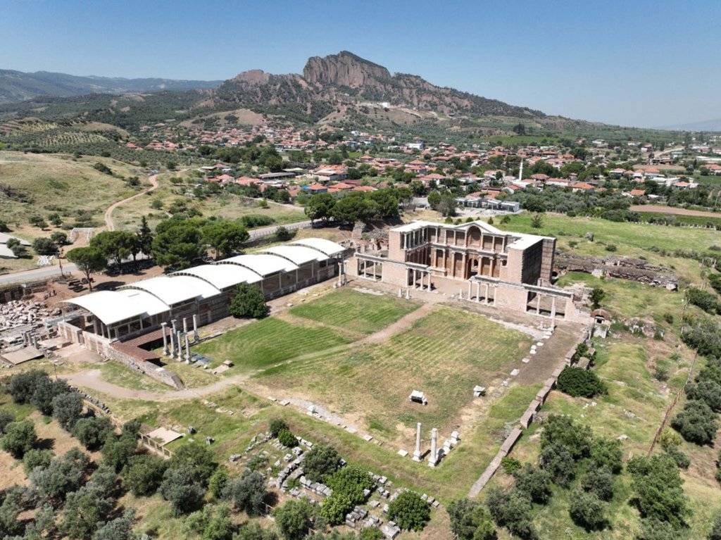 Yer Manisa: Fay hattı 50 metre yer altında ve Sardes kentinin tam merkezinden geçiyor 13