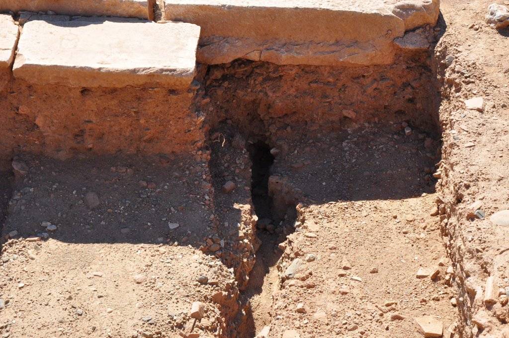 Yer Manisa: Fay hattı 50 metre yer altında ve Sardes kentinin tam merkezinden geçiyor 8