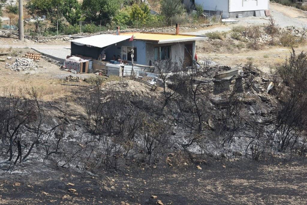 Çanakkale yangınında köylüler anlattı, bilanço çok ağır: 1 saatte her şey yandı... Zararımız çok büyük 9