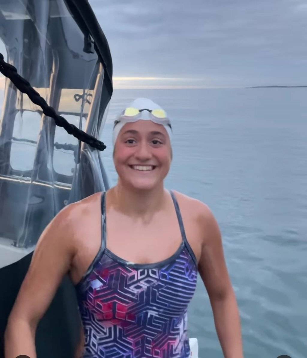 Aysu Türkoğlu Kuzey Kanalı’nı yüzerek geçen ilk Türk kadın oldu 6