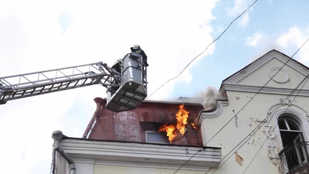 Rusya, Ukrayna’nın Çernihiv kentinin vurdu: 7 ölü, 144 yaralı 8