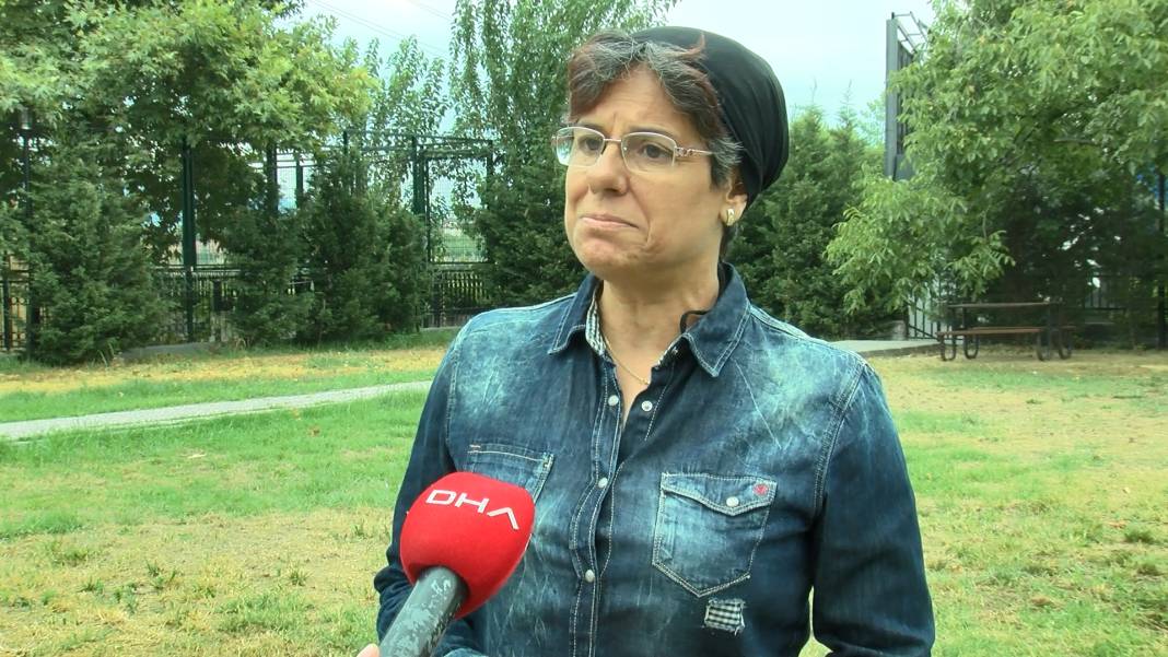 Depremden 180 gün sonra Rönesans Rezidans'ta kızı ve torununun cenazesine ulaştı 14