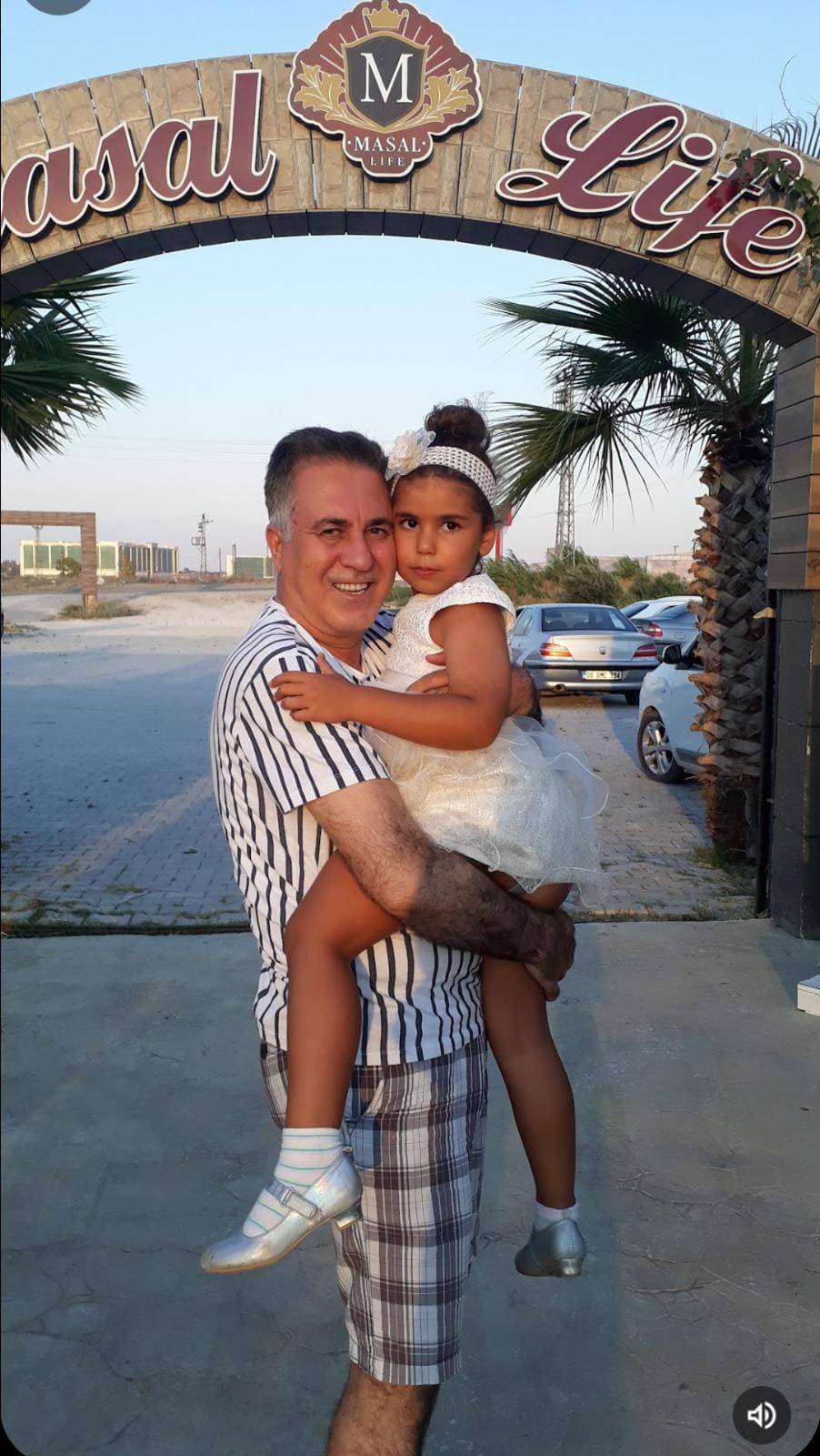 Depremden 180 gün sonra Rönesans Rezidans'ta kızı ve torununun cenazesine ulaştı 7