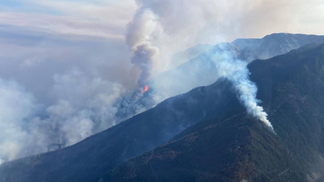 Kanada’da orman yangınları: 35 bin kişiye tahliye edildi 4