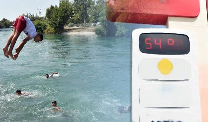 Adana sıcaktan erirken paylaşımlar da yüz güldürüyor 1