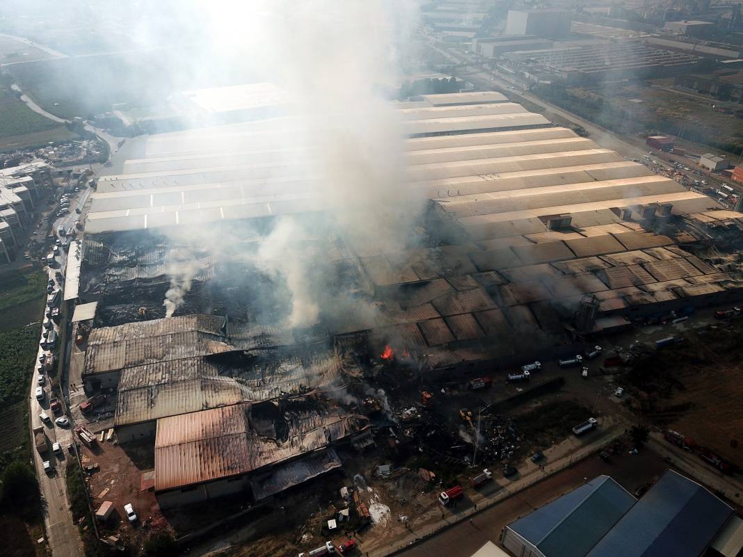 10 fabrika yanmıştı: Yangının çıkış nedeni belli oldu 2