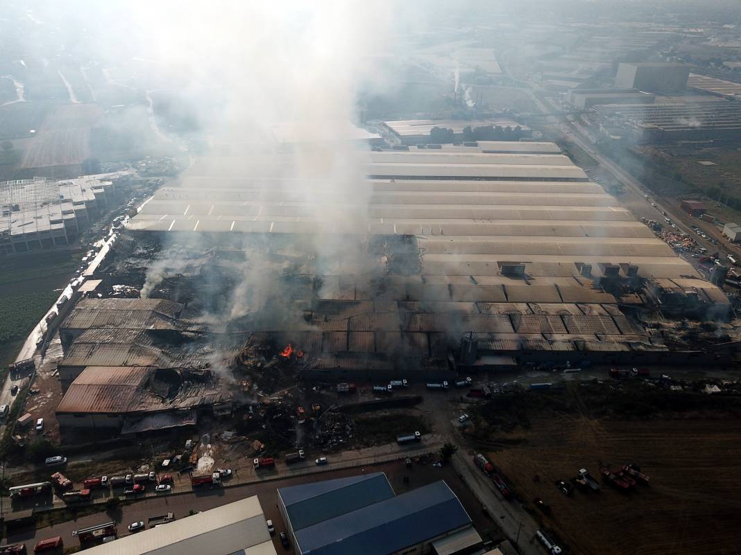 10 fabrika yanmıştı: Yangının çıkış nedeni belli oldu 4