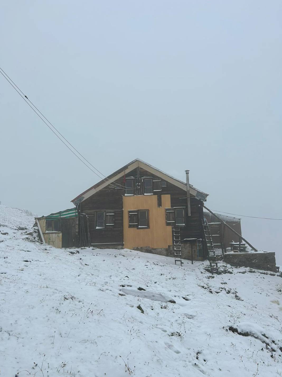 Doğu Karadeniz'de mevsimin ilk karı düştü 4