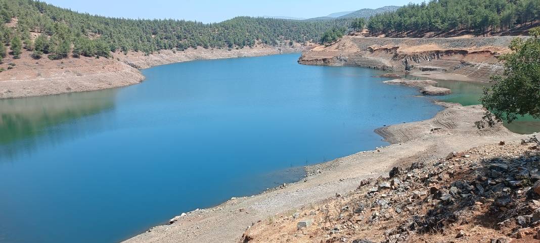 Depremden dolayı yer altı sularında kaymalar oldu; göletler kurudu: Su seviyesi yüzde 5 3