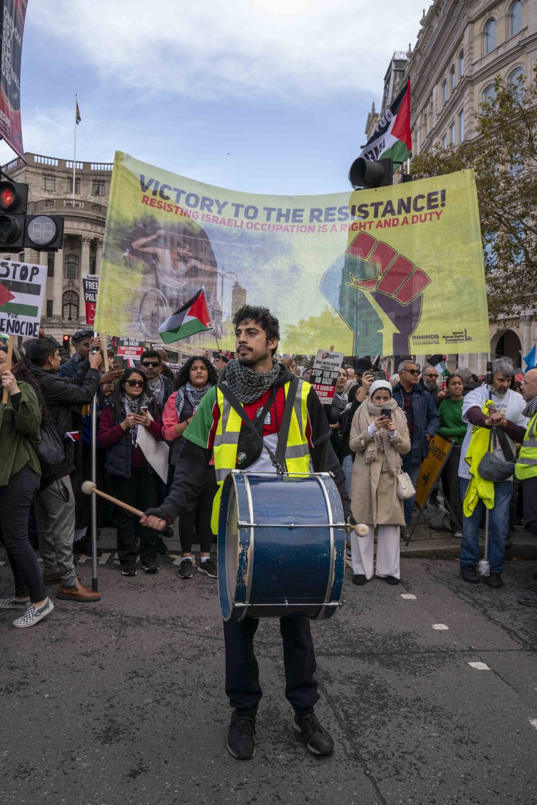 Londra'da on binlerce kişi Filistin'e özgürlük istedi 8