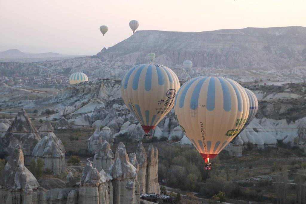 Sıcak hava balonları 10 Kasım'da böyle görüntülendi: Atatürk posterleriyle havalandılar 7