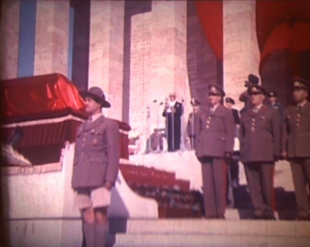 Atatürk'ün naaşının Anıtkabir'e naklinin renkli görüntüleri ortaya çıktı 4