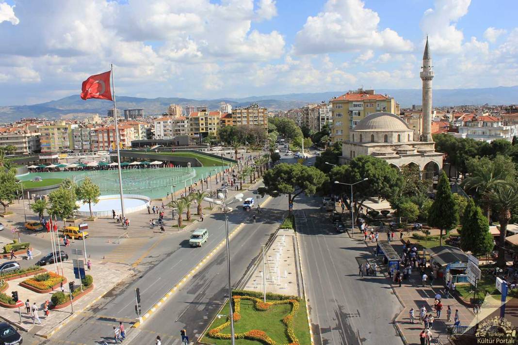 Ege'de en fazla kredi borcu olan il İzmir oldu 5