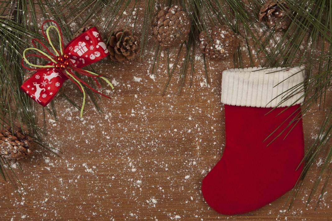 Yılbaşında neden kırmızı ve yeşil renkler kullanılıyor? 3