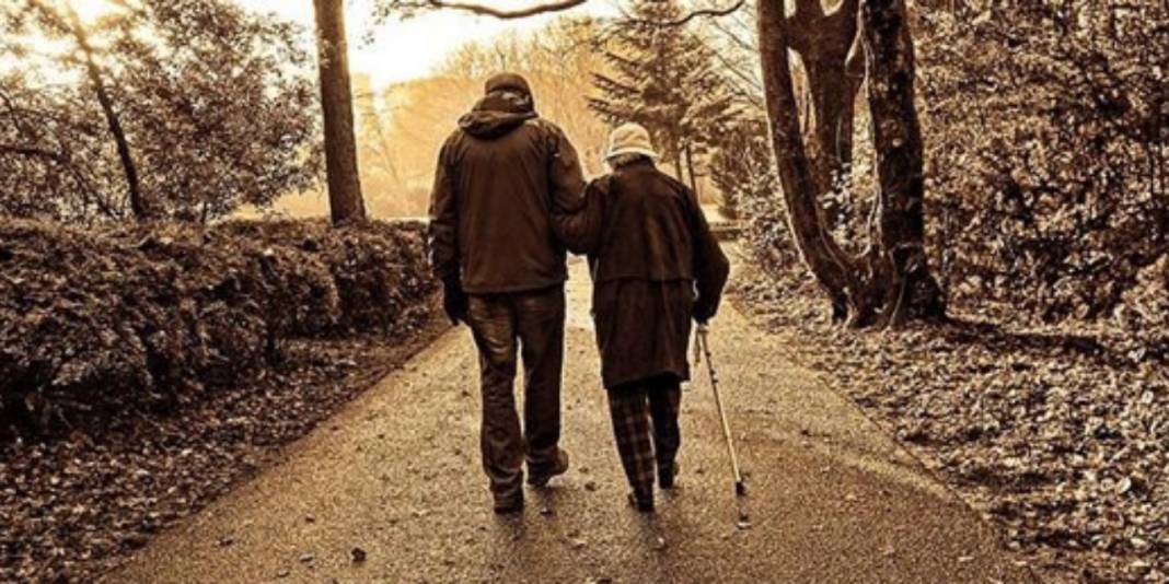 TÜİK 2023 Yaşlılık Raporu'nu yayımladı: Yaşlanırken fakirleştik 1