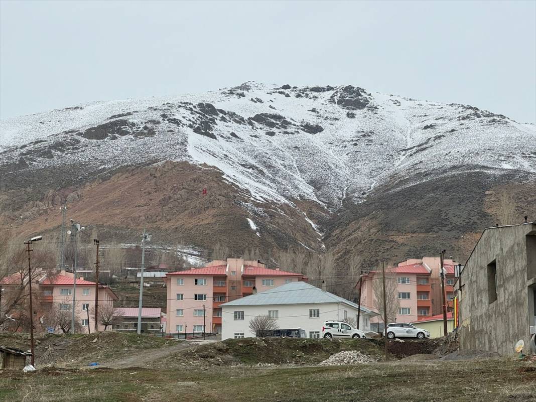 Yazı beklerken, kar yağdı, yollar kapandı 6