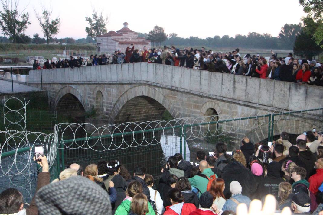 Kakava’da dilekler Tunca Nehri’ne bırakıldı 1