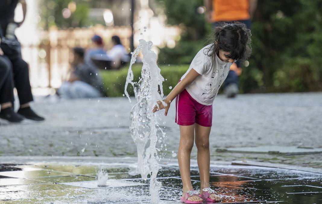 Sıcaklıklar artıyor: Normalin 5 -10 derece üzerine çıkacak 8