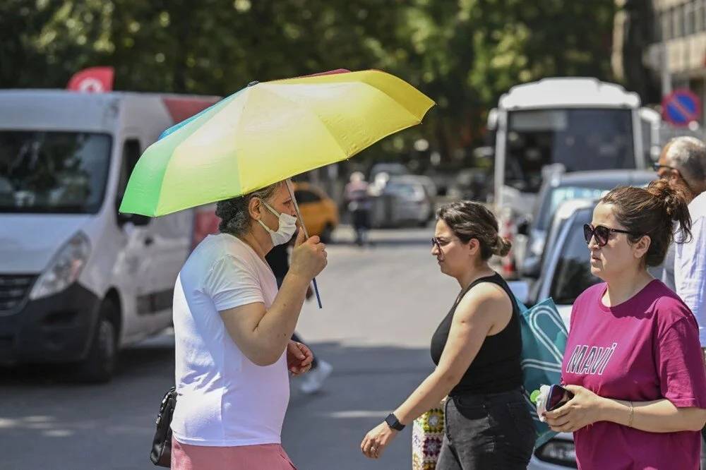 Sıcaklıklar artıyor: Normalin 5 -10 derece üzerine çıkacak 10