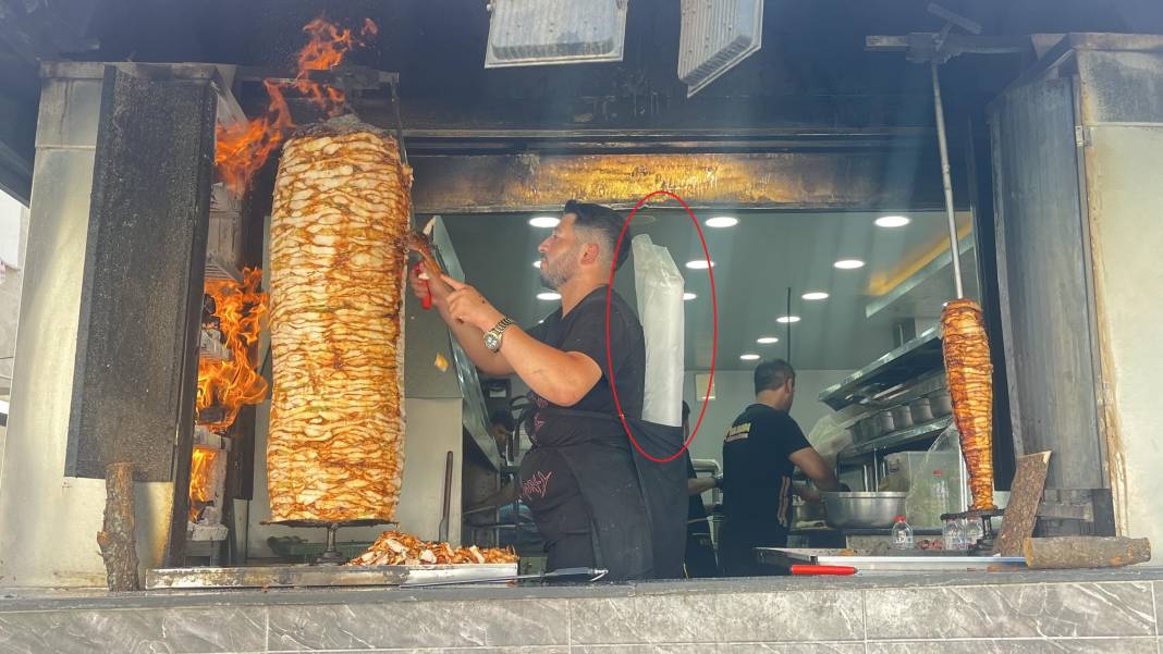 Diyarbakır 40 derece! Çocuklar süs havuzunda dönerciler buza mahkum 6