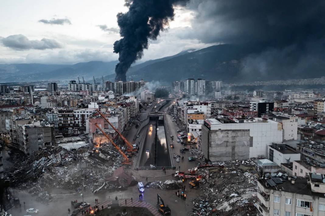 Ünlü dergiden deprem analizi: Türkiye dahil 6 ülke tehlikede 5