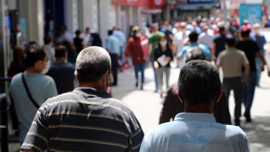 Anket: Vatandaşın en önemli sorunu hayat pahalılığı 2