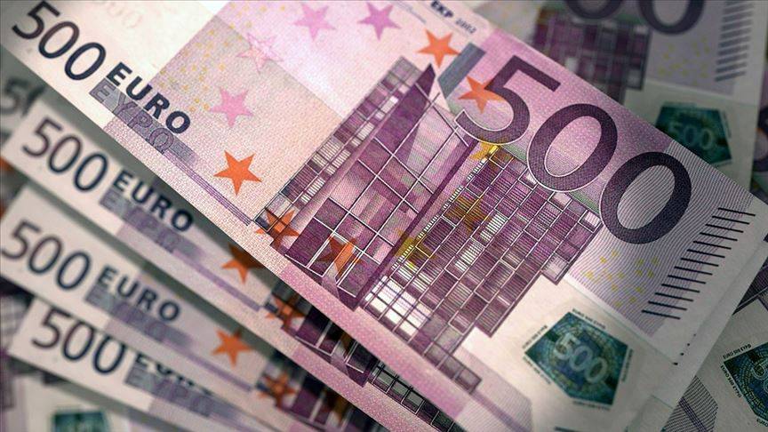 Dolar rekor tazeledi, euro yükseliş eğiliminde 4