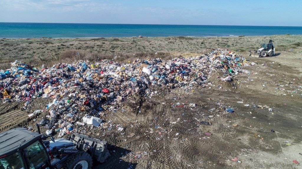 Fotoğraftaki 'kuş cennetini' bulunuz 1