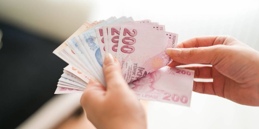 Dolar, Euro ve altın güne nasıl başladı? 1