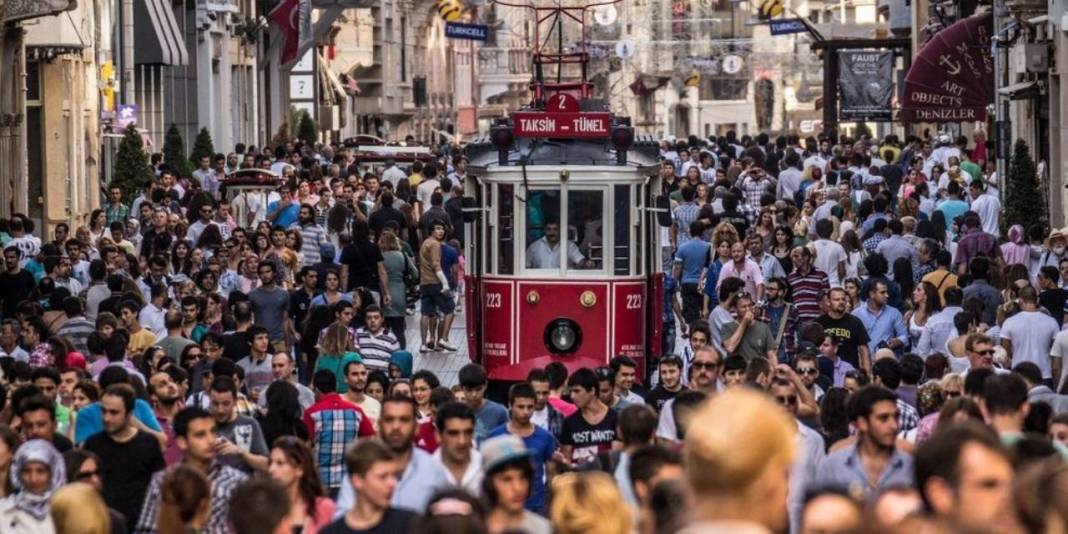 Son anket: Hangi parti önde, Mehmet Şimşek'e güven ne durumda? 1